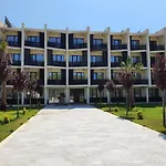 Amber Albania 4* 斯比勒