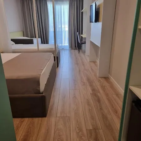 فندق Amber Albania 4*