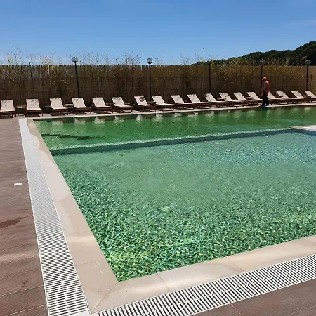 Amber Albania ホテル スピレ