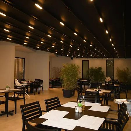 Amber Albania 4* Спилле