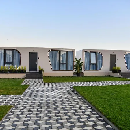 Amber Albania מלון 4*